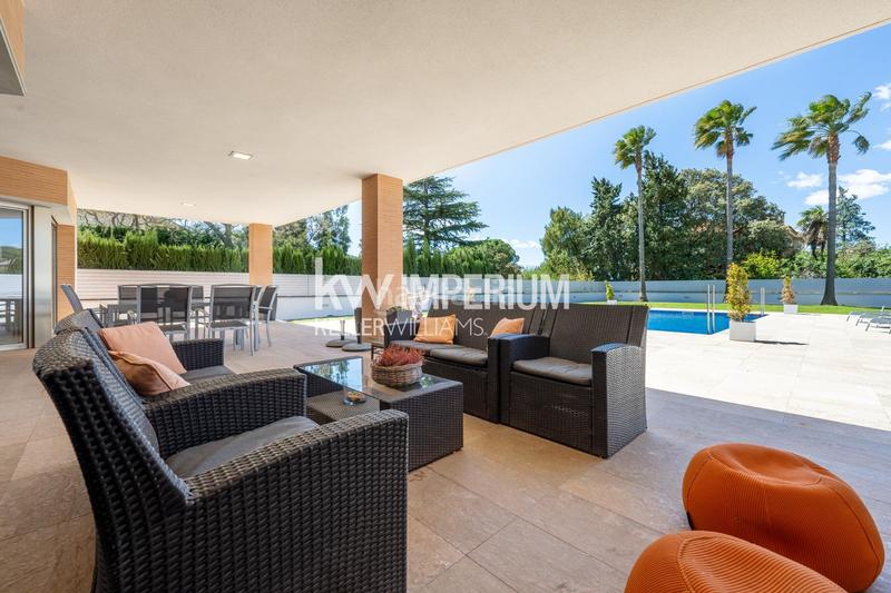 Foto 20fa338a-04ec-4132-90f0-a9941a844c7d. Chalet con riscaldamento parcheggio piscina in Mestral Reus