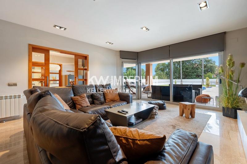 Foto 2ced3524-24d6-4f09-966e-d8a625bc460b. Chalet con riscaldamento parcheggio piscina in Mestral Reus