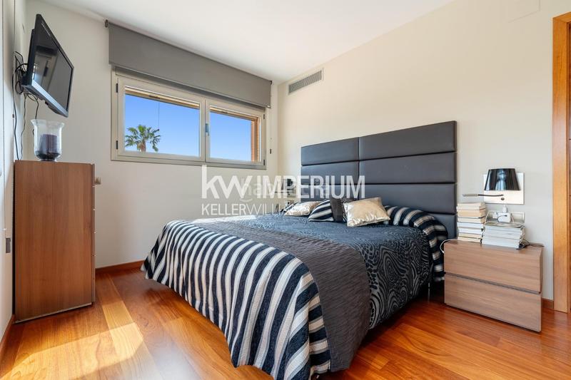 Foto 3864c011-aa8d-4e89-8e48-86af001ccac4. Chalet con riscaldamento parcheggio piscina in Mestral Reus