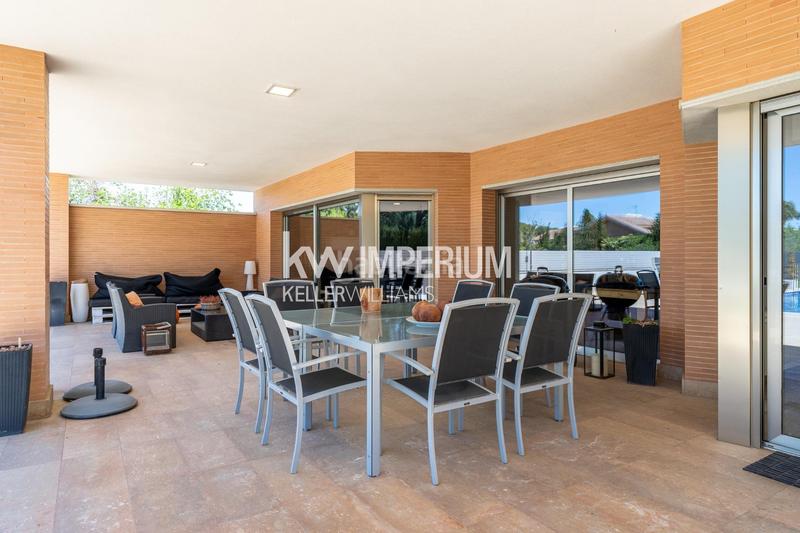 Foto 467a3589-4cbd-4a6e-84f8-f58fee9deddc. Chalet con riscaldamento parcheggio piscina in Mestral Reus