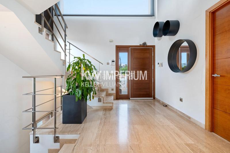 Foto 5571c85c-fdd6-4b99-a68b-ea408939c816. Chalet con riscaldamento parcheggio piscina in Mestral Reus