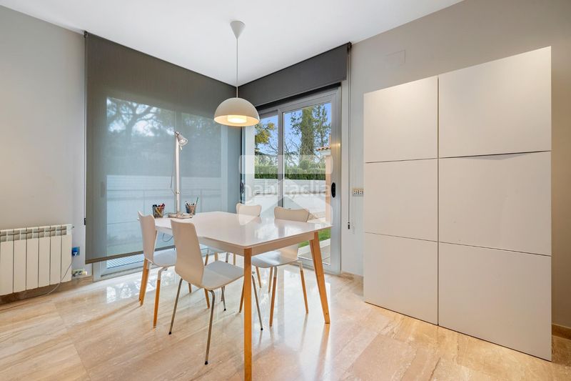 Foto c44ea4b8-3635-422c-937f-9e259c97a679. Chalet mit heizung parking pool in Mestral Reus