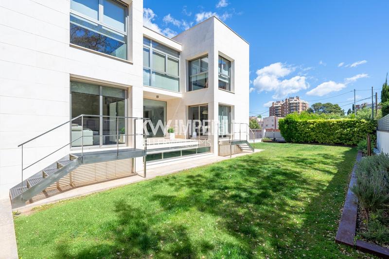 Foto f3d9c49b-c9e8-4590-872b-8a1b8474d55d. Chalet con riscaldamento parcheggio piscina in Mestral Reus