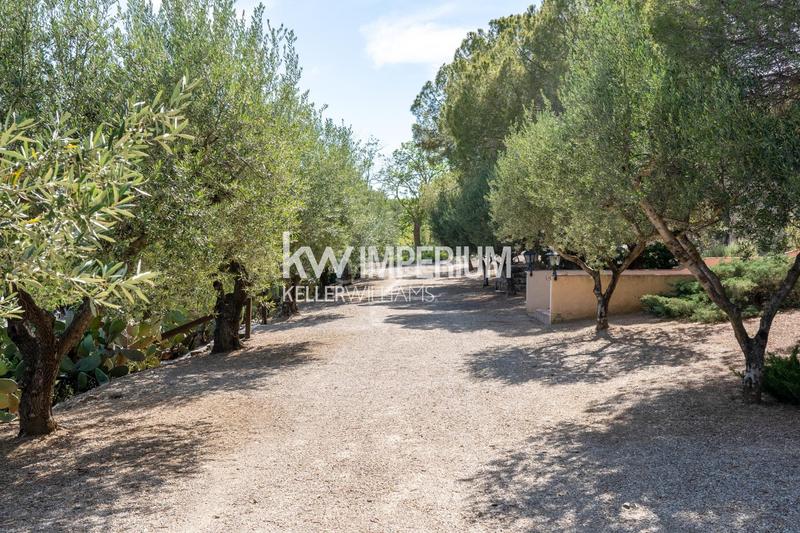 Foto 17290d0e-415b-45d7-a7f0-9de18add7c04. Masía finca histórica destinada a hotel con bodegas en priorat en Molar (El)