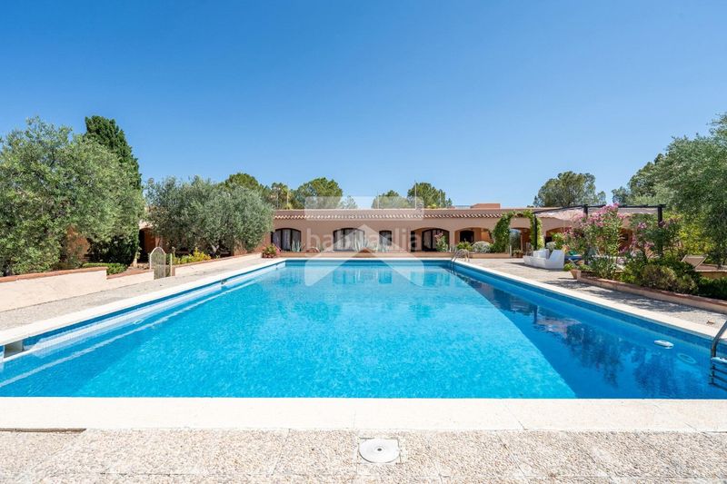 Foto 44e166a8-6ba8-4d1f-9cbd-ad5309f03a43. Bauernhof mit heizung parking pool in Molar (El)