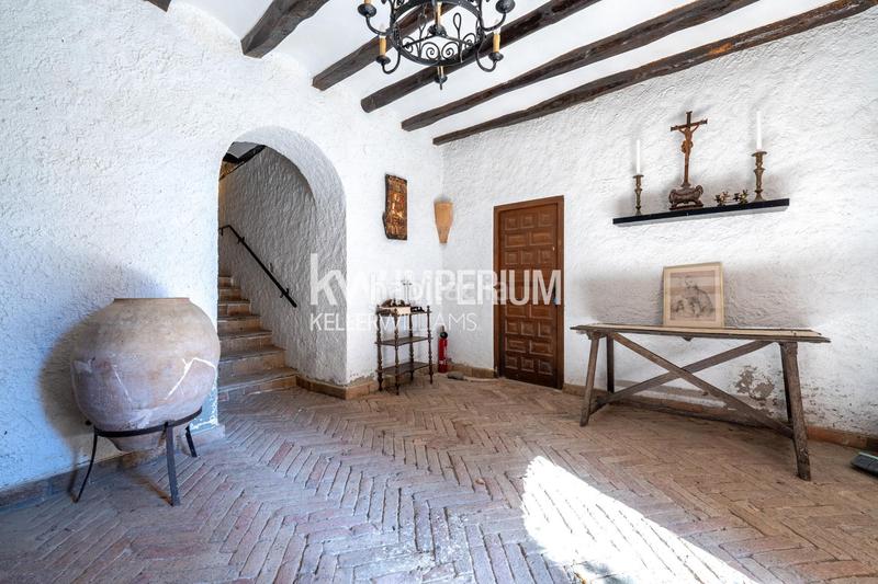 Foto a94dd41e-0a4b-4294-bd16-e62b14e09c3b. Masía finca histórica destinada a hotel con bodegas en priorat en Molar (El)