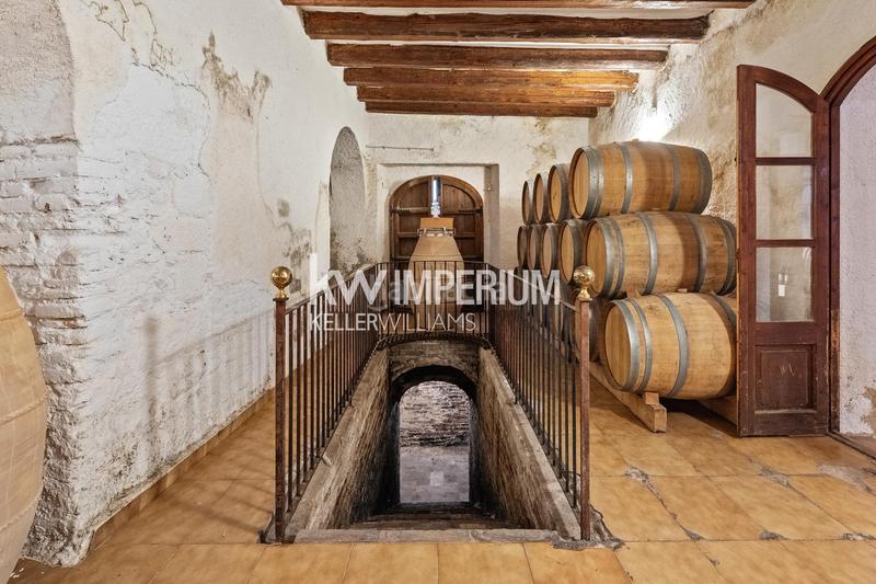 Foto c7f01e5b-4c41-4d68-ab89-d4d24c058dff. Masía finca histórica destinada a hotel con bodegas en priorat en Molar (El)