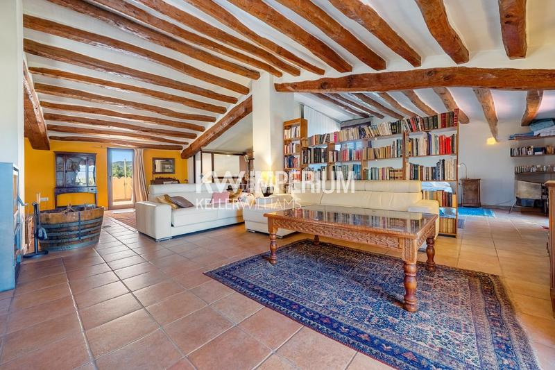 Foto da0bd11e-dcef-4e34-bcb2-7ec241362d98. Masía finca histórica destinada a hotel con bodegas en priorat en Molar (El)