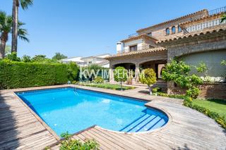 Chalet in Els Tallats - Mas Olivé. Exclusiva vivienda de alto standing en vilafortuny