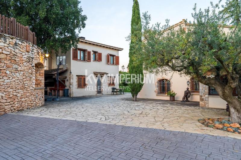 Foto 58b5c7b6-e5f5-400f-a62f-d6b5b774dbb1. Chalet excepcional masia en Valls