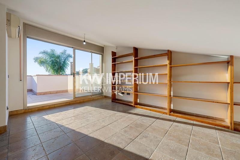 Foto 672398eb-7dcb-4689-9e15-f2a63a261fbc. Casa pareada vivienda con vistas al mar en una ubicación privilegiada en Tarragona
