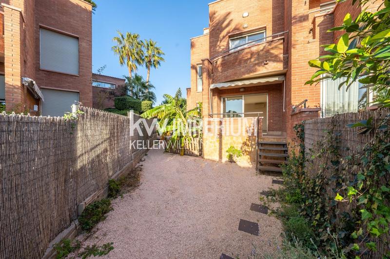Foto 6c4a192c-2e68-421c-a251-41018c7bdbad. Casa pareada vivienda con vistas al mar en una ubicación privilegiada en Tarragona