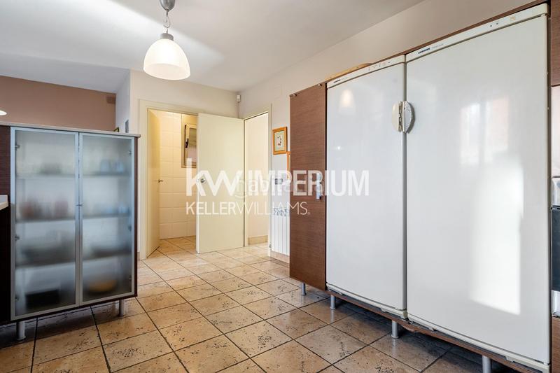 Foto f9945e07-c052-4576-bade-89518deea88b. Casa pareada vivienda con vistas al mar en una ubicación privilegiada en Tarragona