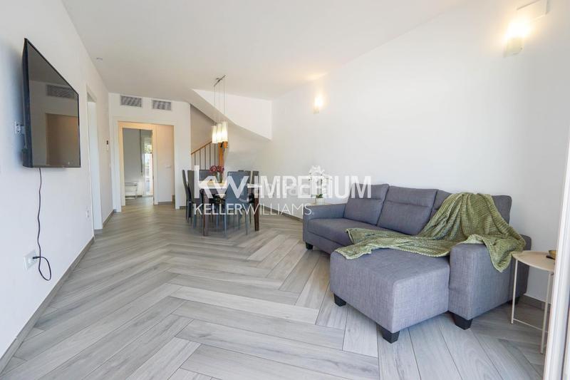 Foto 6cd672fd-7ed6-4b7d-a410-20347fcfd0c0. Casa adosada encantadora vivienda renovada con licencia turística y vistas en Ametlla de Mar (L´)
