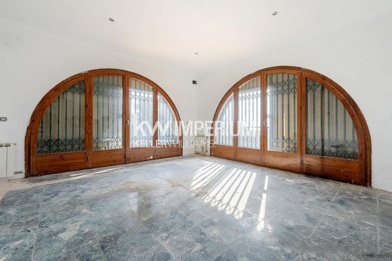 Foto 3f0b3073-7fe7-4215-8177-eec18da81e42. Casa oasis con vistas al mar oportunidad de inversión con piscina, parque y total tranquilidad en Tarragona