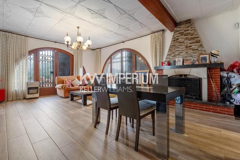 Foto adce921e-a03f-4797-b2f3-82f0250d825d. Casa oasis con vistas al mar oportunidad de inversión con piscina, parque y total tranquilidad en Tarragona