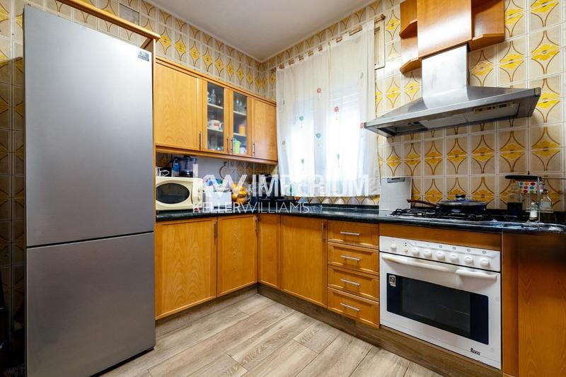 Foto cc8c5e1f-b068-4945-b559-ea7b8211e601. Casa oasis con vistas al mar oportunidad de inversión con piscina, parque y total tranquilidad en Tarragona