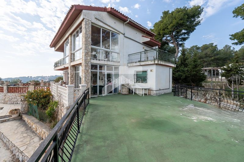 Foto 49829a44-4dfd-4a1f-af0d-1c7b49a45988. Maison avec chauffage parking piscine dans Urbanitzacions de Llevant Tarragona