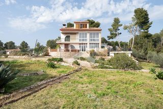 Casa in Urbanitzacions de Llevant. Oportunidad de inversion mar, ciudad y naturaleza