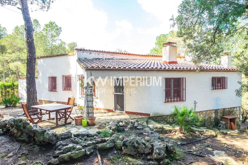Foto 2299dffd-2726-4923-aa11-8fad170c3786. Casa con parcheggio piscina in Pratdip