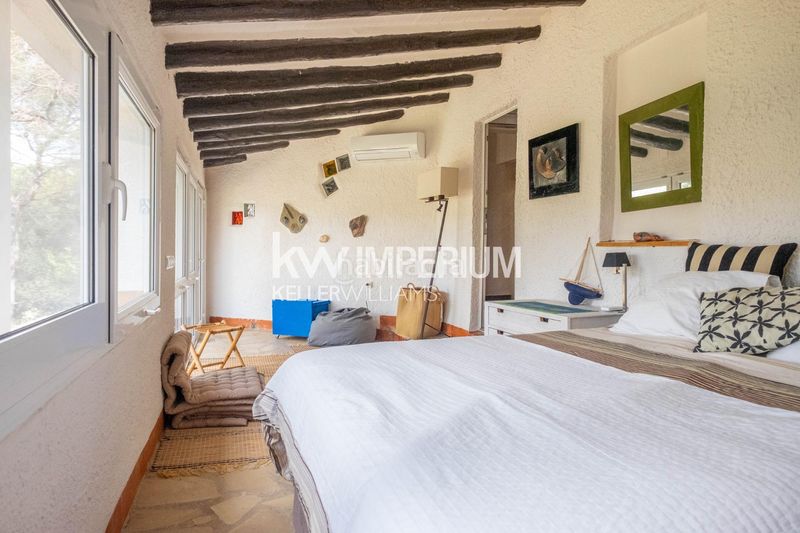 Foto 70b92f70-b060-489f-8abd-eab26e801775. Casa con parcheggio piscina in Pratdip