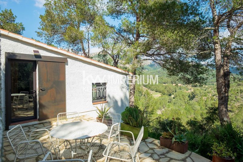 Foto cd1e47c9-ed75-41d2-b02b-ebcdebc006d7. Casa con parcheggio piscina in Pratdip