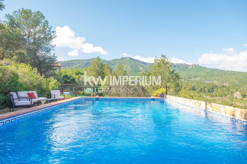 Foto d189d614-35ad-4dae-a1da-d885e27188b8. Casa con parcheggio piscina in Pratdip