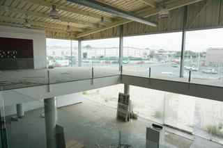 Industrial building in Cambrils Port. Nave industrial de grandes dimensiones