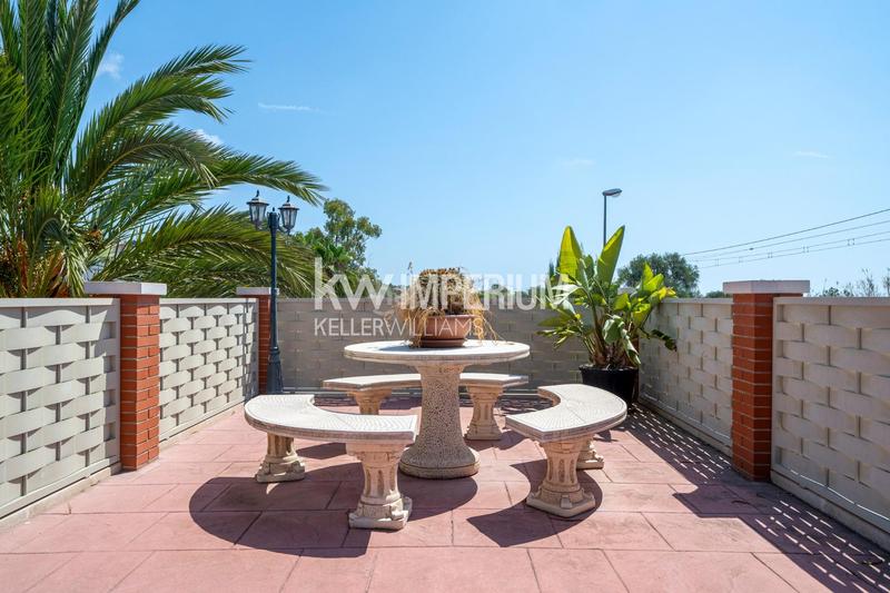 Foto 750b5c4f-6621-45df-80c1-2a44a22f8571. Chalet exclusiva casa unifamiliar con vistas al mar en Roda de Barà