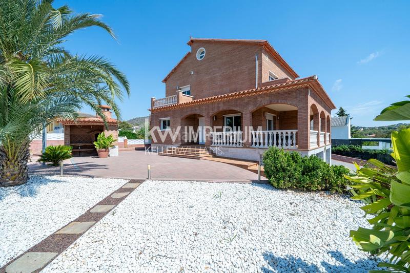 Foto 79a1d7bd-411f-403f-97a4-2cadd4632976. Chalet exclusiva casa unifamiliar con vistas al mar en Roda de Barà
