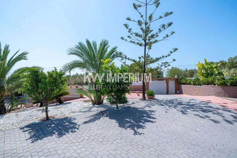 Foto a3fabab6-8b5d-437a-aa2c-7912055e4c22. Chalet exclusiva casa unifamiliar con vistas al mar en Roda de Barà