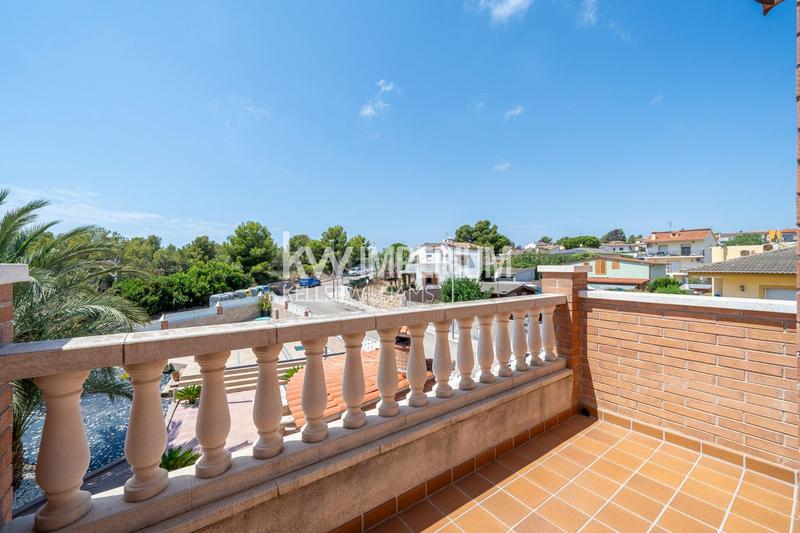 Foto a57991b9-4455-4ab1-9eff-968c93946085. Chalet exclusiva casa unifamiliar con vistas al mar en Roda de Barà