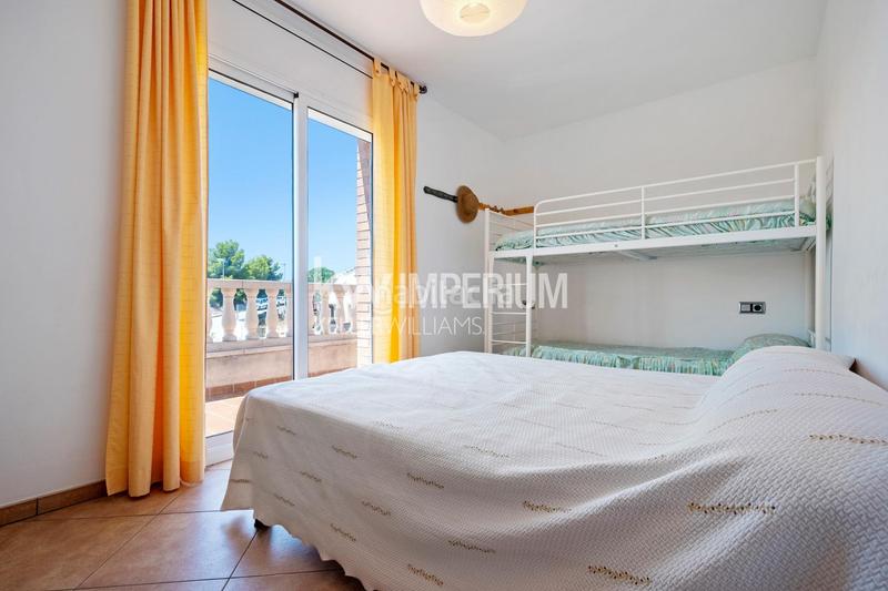 Foto e025fc79-0603-48df-bdc2-0c0676f0fefd. Chalet exclusiva casa unifamiliar con vistas al mar en Roda de Barà