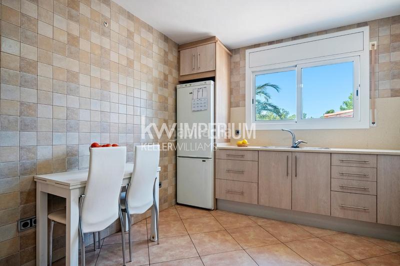 Foto e5c9e3d6-de47-4792-bac2-29d8bd76bdb6. Chalet exclusiva casa unifamiliar con vistas al mar en Roda de Barà