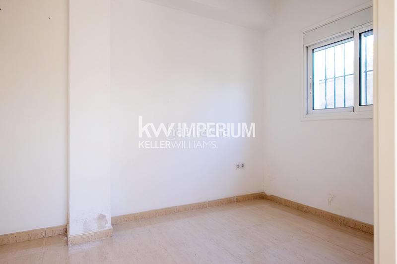 Foto 232f6260-84e2-48e6-ad2a-d845bfcd5ba6. Casa amb calefacció aparcament a Llevant Tarragona