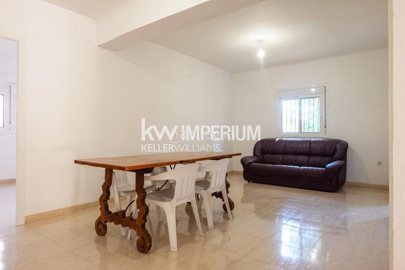 Foto bc970cb1-11f9-41a4-a270-383794ca84db. Casa magnifica propiedad en via augusta para reformar o invertir en Tarragona