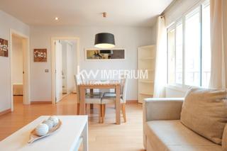 Appartement à Eixample. Estilo de vida urbano junto al mediterráneo