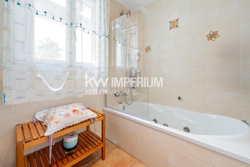 Foto 781d7f12-a2a1-4b0c-9893-37291d52f9bb. Casa exclusiva vivienda con vistas privilegiadas en Amposta