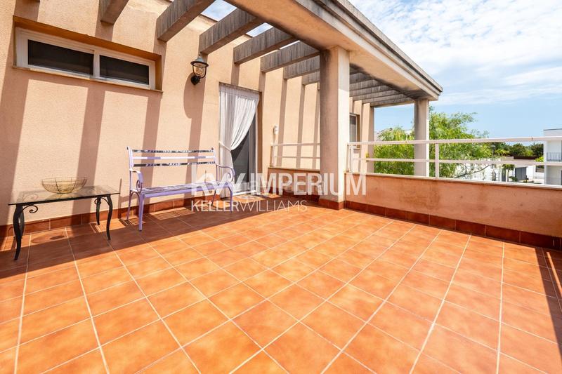 Foto 7b86570a-1d7e-4818-8ea3-770a489032f3. Casa exclusiva vivienda con vistas privilegiadas en Amposta