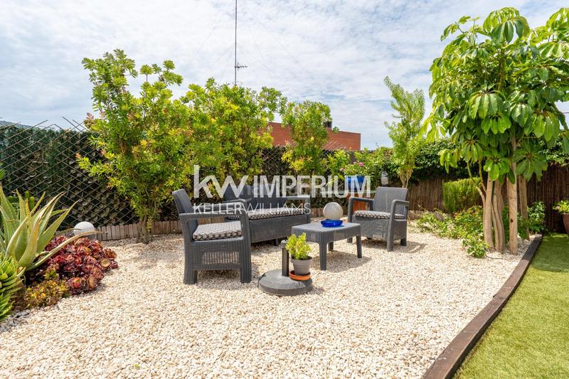 Foto f46d6b25-1c91-464d-aa93-bc0abc519727. Casa exclusiva vivienda con vistas privilegiadas en Amposta