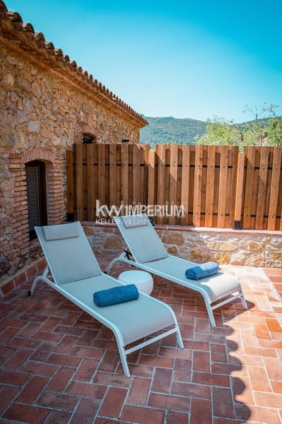 Foto 38fe4190-a32b-4fc3-b3f9-31223ee7aa1f. Chalet avec parking piscine dans Colldejou