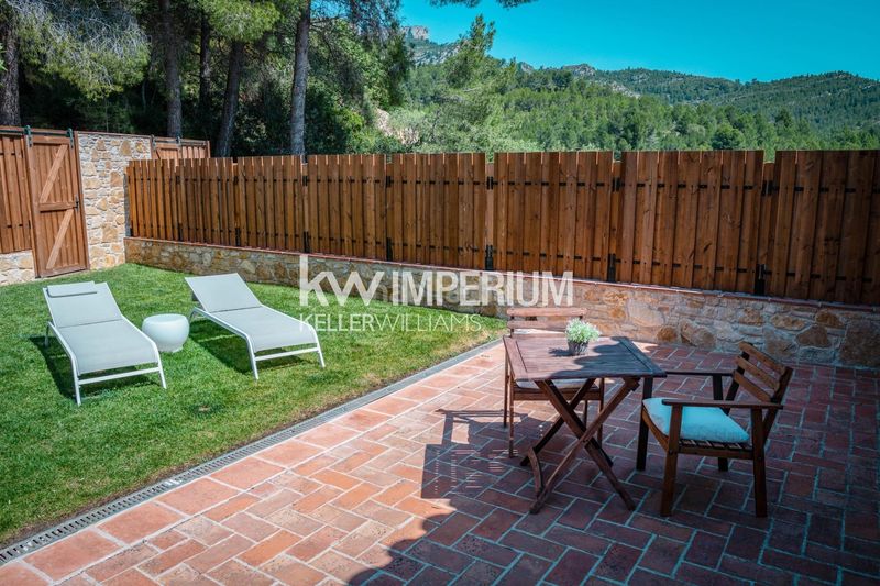 Foto 44247965-609c-4986-aba9-888987ab8d57. Chalet avec parking piscine dans Colldejou