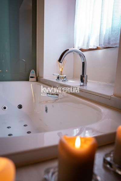 Foto b9f7395c-1686-4c72-bcff-a411d4133fe8. Chalet avec parking piscine dans Colldejou