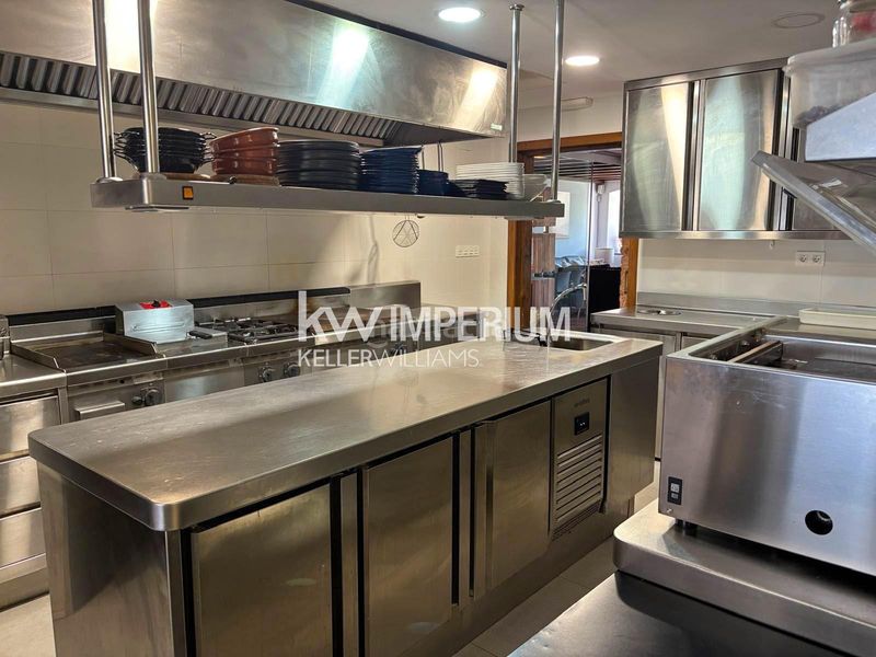 Foto c63817c8-de7f-44be-adfc-c09dd5096095. Chalet avec parking piscine dans Colldejou
