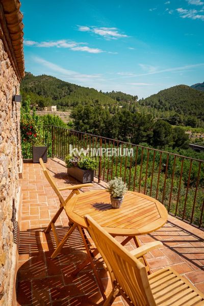 Foto ca49a324-174f-4322-a9df-721c5cef58bf. Chalet avec parking piscine dans Colldejou
