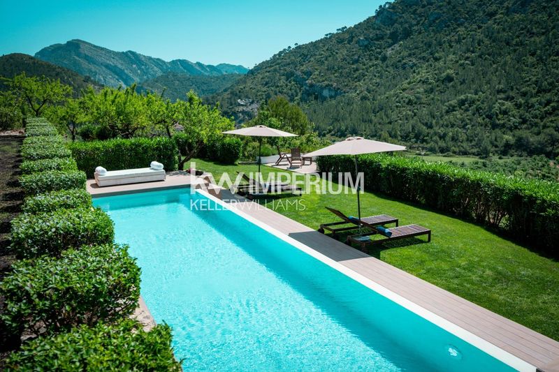 Foto f2c80460-4f6c-4f94-9db0-e96dc1c6a56c. Chalet avec parking piscine dans Colldejou