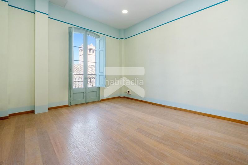 Foto 118ba6bd-0b70-4c0b-9f46-680e993b1f87. Édifice dans Centre Tortosa