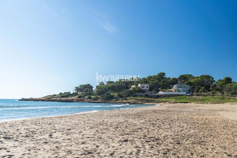 Foto 1e5be44a-71eb-425c-8f1e-4ffe8bf5b956. Miete chalet mit heizung parking pool in Llevant Tarragona