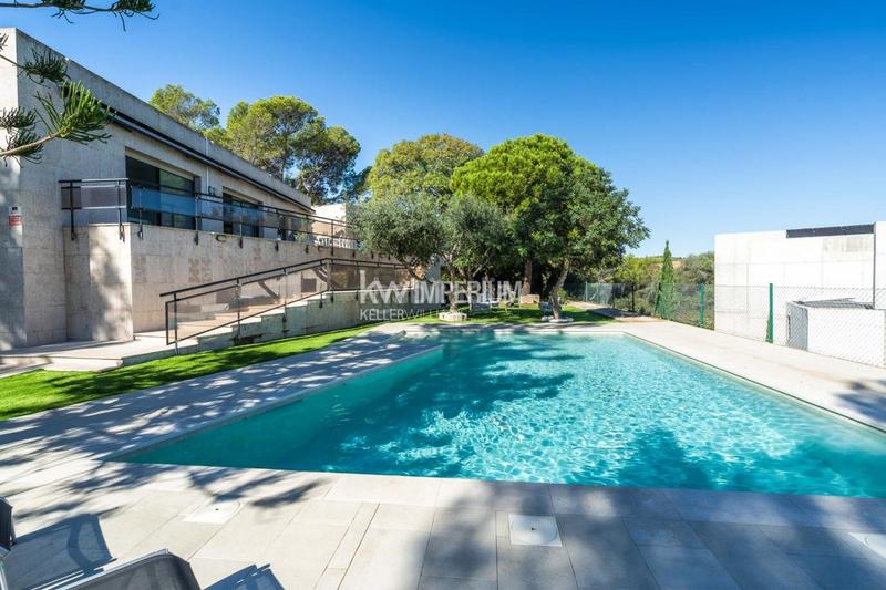 Foto 23fb1334-6714-4e19-a495-8935135801f7. Miete chalet mit heizung parking pool in Llevant Tarragona