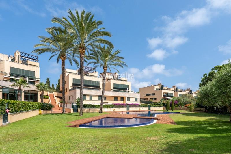 Foto 958eb715-cf88-4ede-af17-00bc0f72d0e5. Duplex with heating parking pool in Els Munts Torredembarra